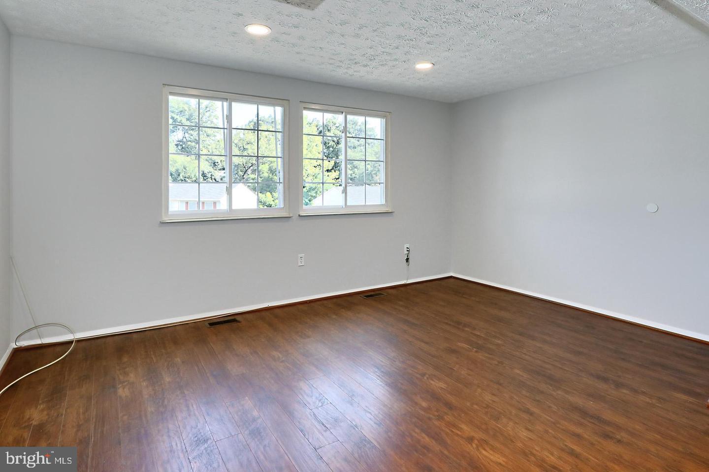 1650 DEVIL LN, WOODBRIDGE, Virginia 22192, 2 Bedrooms Bedrooms, ,1 BathroomBathrooms,Residential,For sale,1650 DEVIL LN,VAPW2101032 MLS # VAPW2101032