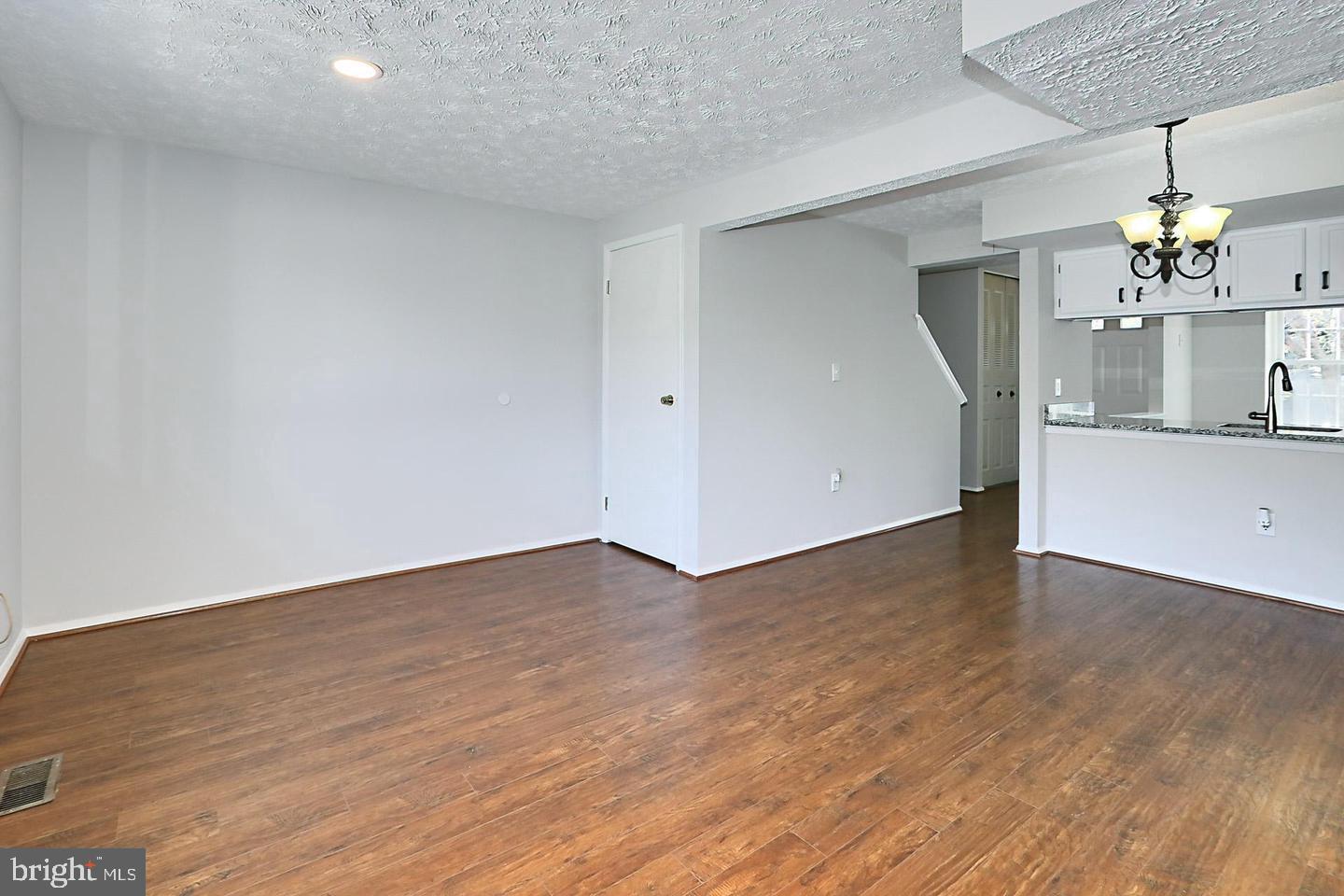 1650 DEVIL LN, WOODBRIDGE, Virginia 22192, 2 Bedrooms Bedrooms, ,1 BathroomBathrooms,Residential,For sale,1650 DEVIL LN,VAPW2101032 MLS # VAPW2101032