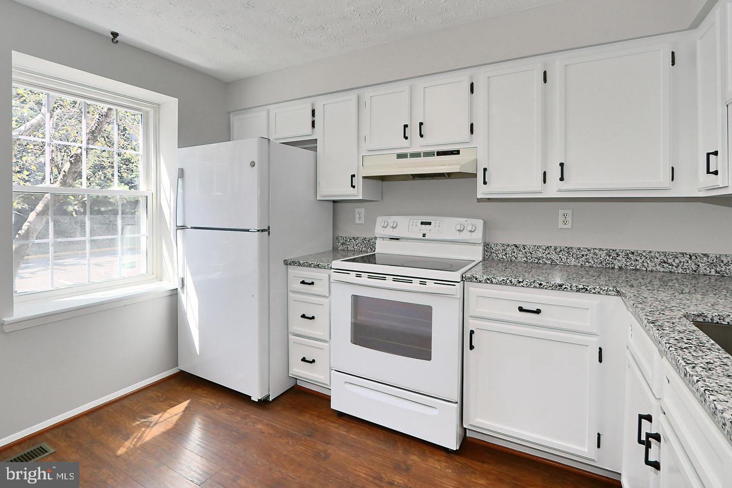 1650 DEVIL LN, WOODBRIDGE, Virginia 22192, 2 Bedrooms Bedrooms, ,1 BathroomBathrooms,Residential,For sale,1650 DEVIL LN,VAPW2101032 MLS # VAPW2101032