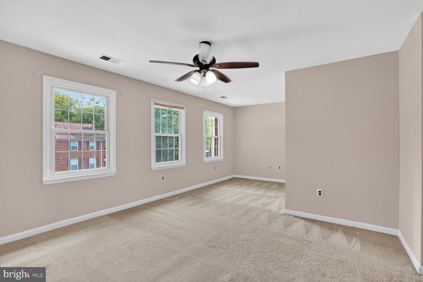 7937 BETHELEN WOODS LN, SPRINGFIELD, Virginia 22153, 3 Bedrooms Bedrooms, ,2 BathroomsBathrooms,Residential,For sale,7937 BETHELEN WOODS LN,VAFX2260120 MLS # VAFX2260120