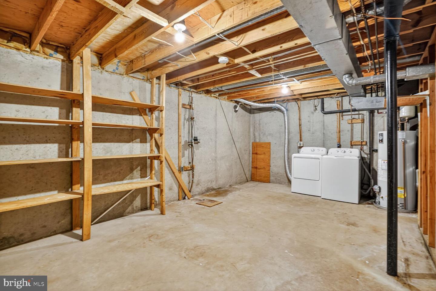 7937 BETHELEN WOODS LN, SPRINGFIELD, Virginia 22153, 3 Bedrooms Bedrooms, ,2 BathroomsBathrooms,Residential,For sale,7937 BETHELEN WOODS LN,VAFX2260120 MLS # VAFX2260120