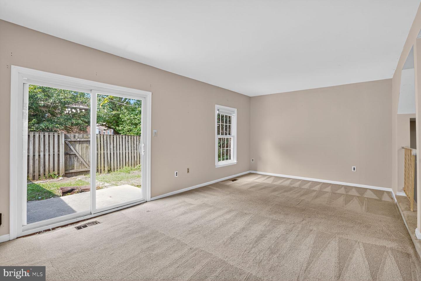 7937 BETHELEN WOODS LN, SPRINGFIELD, Virginia 22153, 3 Bedrooms Bedrooms, ,2 BathroomsBathrooms,Residential,For sale,7937 BETHELEN WOODS LN,VAFX2260120 MLS # VAFX2260120