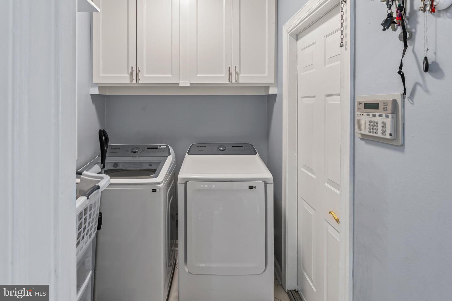 13760 HOLLY FOREST DR, MANASSAS, Virginia 20112, 6 Bedrooms Bedrooms, ,3 BathroomsBathrooms,Residential,For sale,13760 HOLLY FOREST DR,VAPW2101108 MLS # VAPW2101108