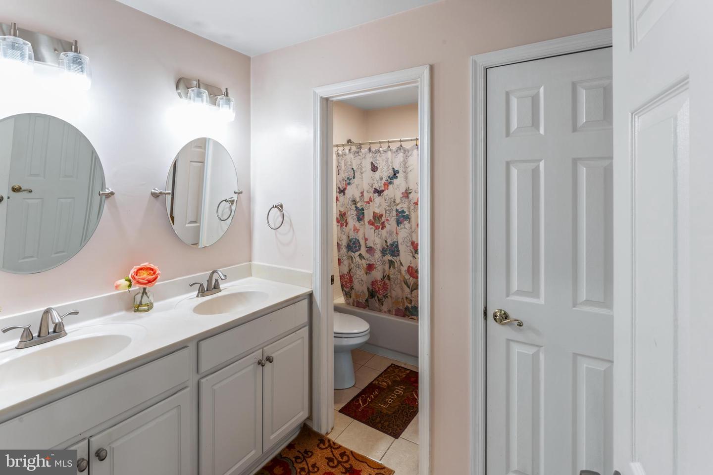 13760 HOLLY FOREST DR, MANASSAS, Virginia 20112, 6 Bedrooms Bedrooms, ,3 BathroomsBathrooms,Residential,For sale,13760 HOLLY FOREST DR,VAPW2101108 MLS # VAPW2101108