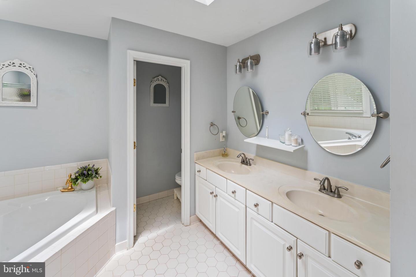 13760 HOLLY FOREST DR, MANASSAS, Virginia 20112, 6 Bedrooms Bedrooms, ,3 BathroomsBathrooms,Residential,For sale,13760 HOLLY FOREST DR,VAPW2101108 MLS # VAPW2101108