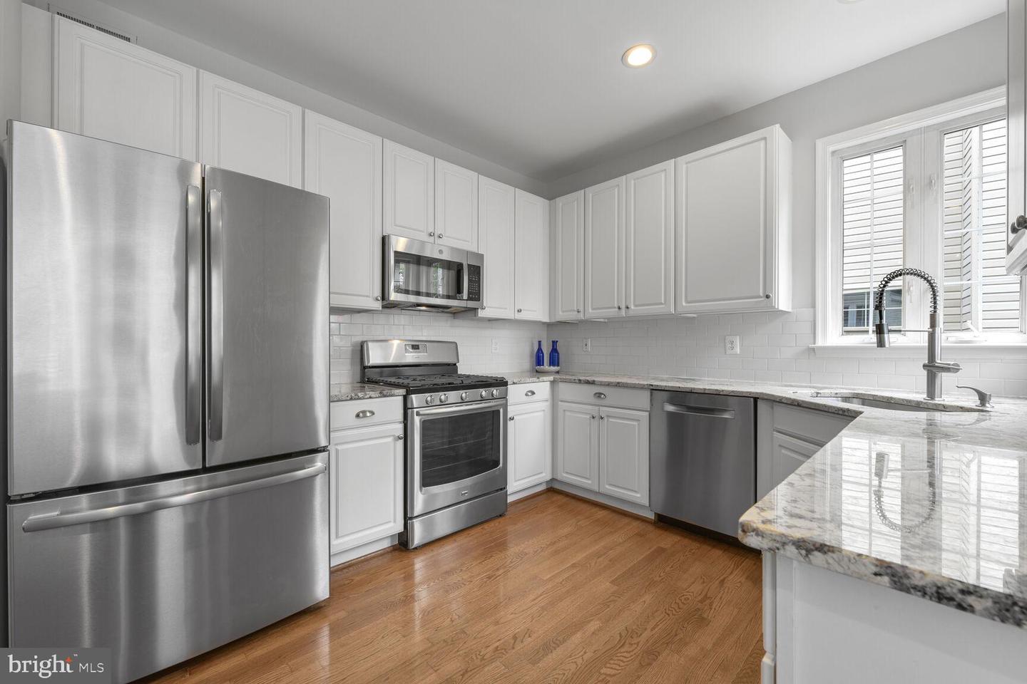 47536 HIDDEN COVE CT, STERLING, Virginia 20165, 5 Bedrooms Bedrooms, ,3 BathroomsBathrooms,Residential,For sale,47536 HIDDEN COVE CT,VALO2104210 MLS # VALO2104210