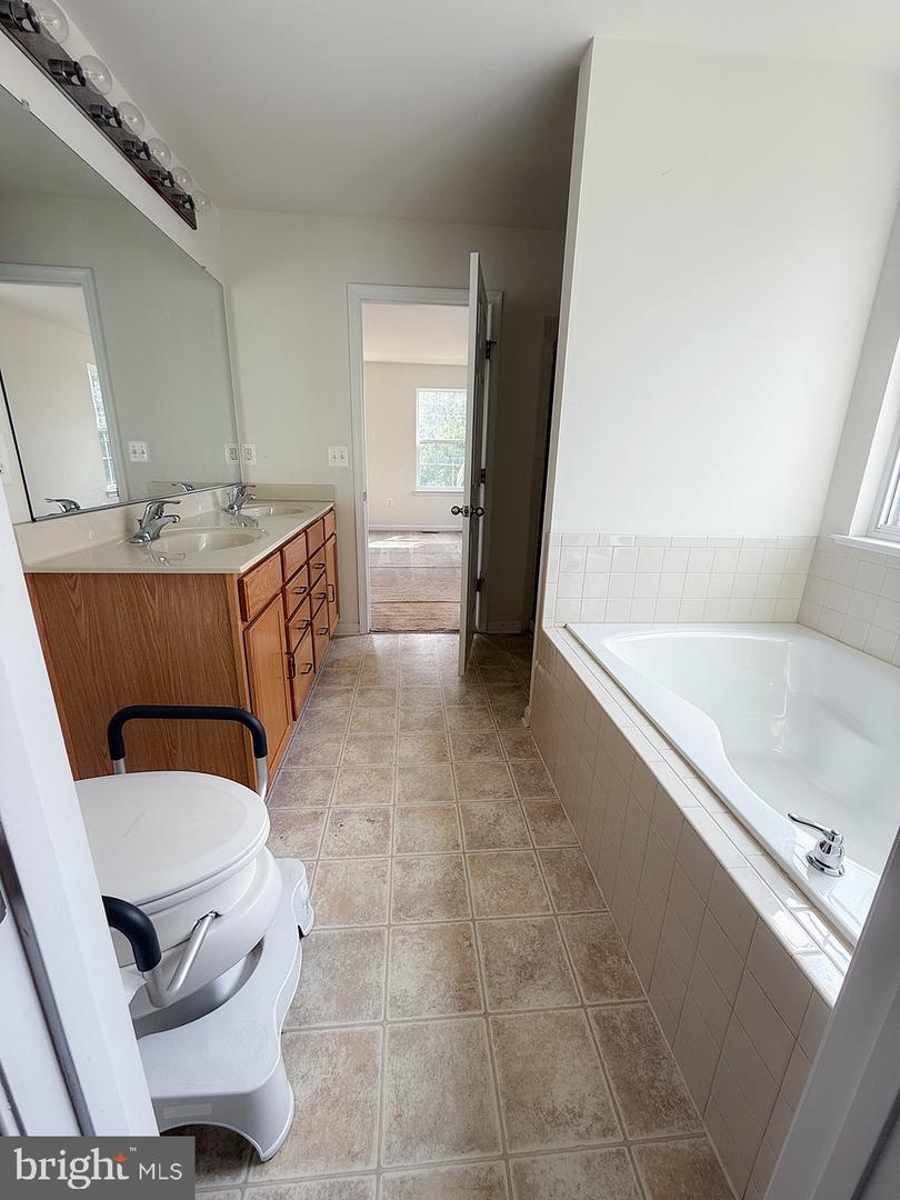 608 HUNTERS RD, CULPEPER, Virginia 22701, 3 Bedrooms Bedrooms, ,2 BathroomsBathrooms,Residential,For sale,608 HUNTERS RD,VACU2011234 MLS # VACU2011234