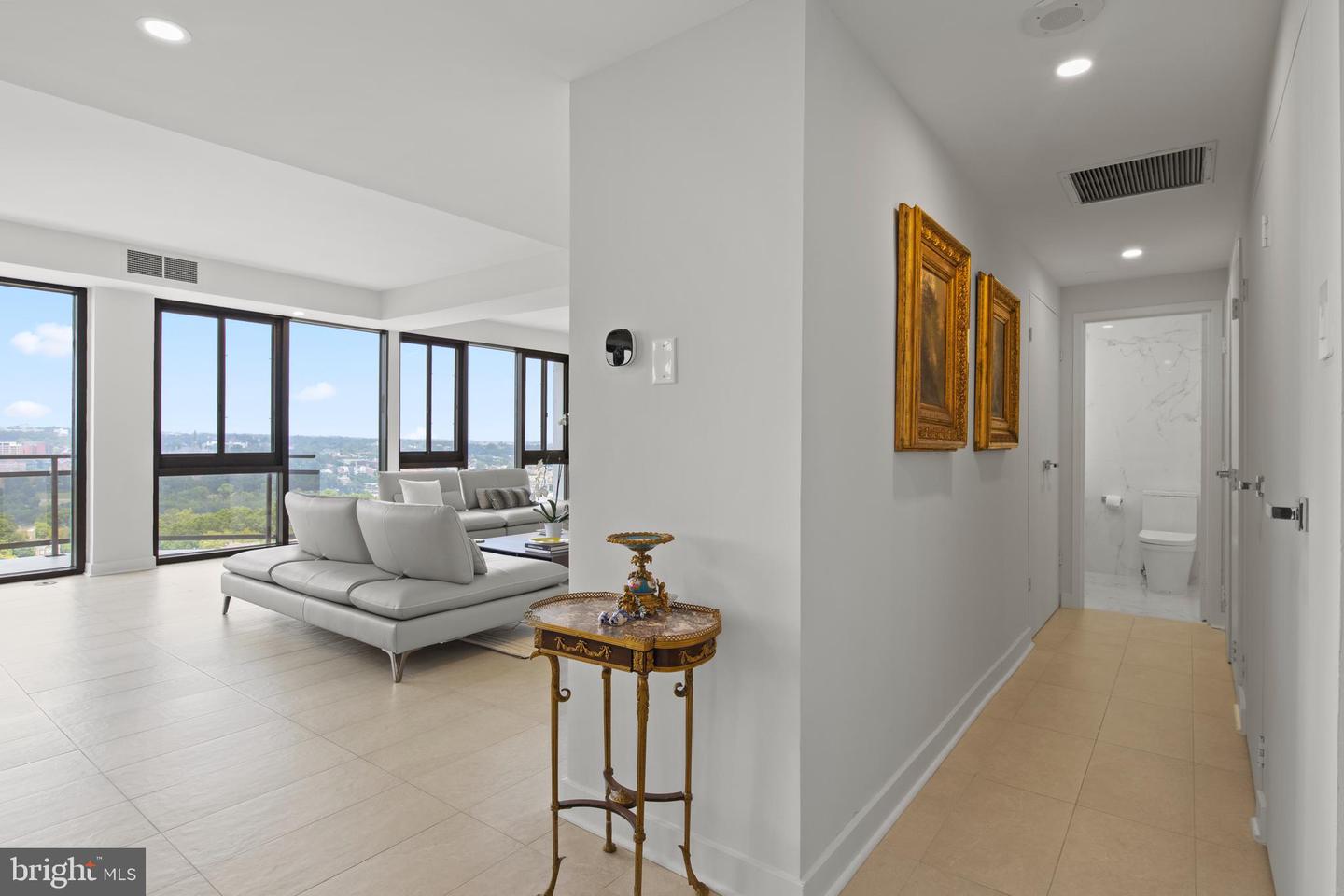 1530 KEY BLVD #1318, ARLINGTON, Virginia 22209, 2 Bedrooms Bedrooms, ,3 BathroomsBathrooms,Residential,For sale,1530 KEY BLVD #1318,VAAR2062098 MLS # VAAR2062098
