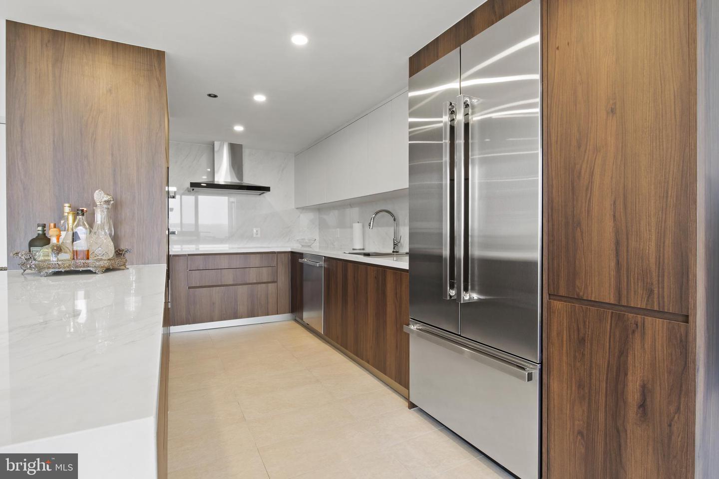 1530 KEY BLVD #1318, ARLINGTON, Virginia 22209, 2 Bedrooms Bedrooms, ,3 BathroomsBathrooms,Residential,For sale,1530 KEY BLVD #1318,VAAR2062098 MLS # VAAR2062098