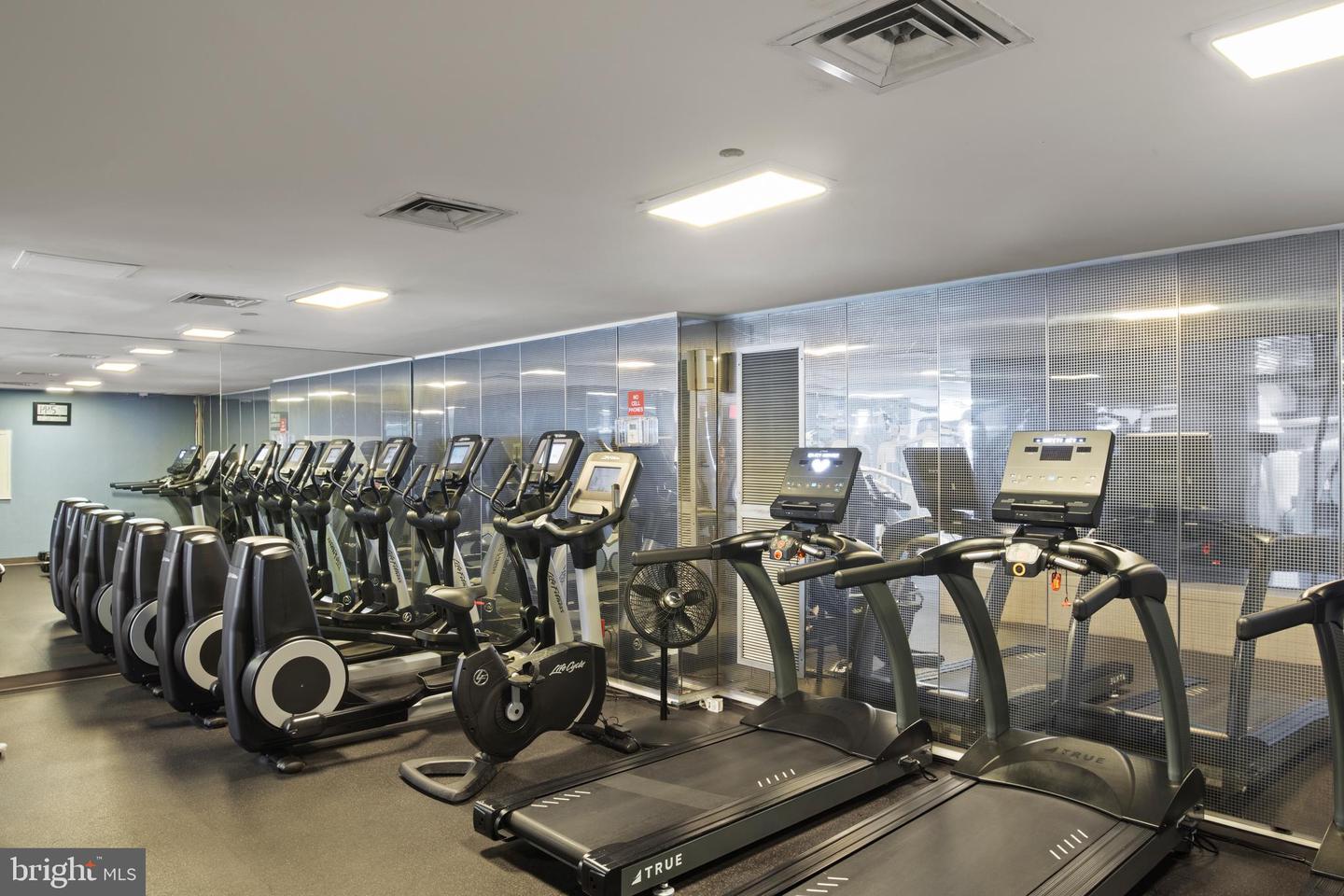 1530 KEY BLVD #1318, ARLINGTON, Virginia 22209, 2 Bedrooms Bedrooms, ,3 BathroomsBathrooms,Residential,For sale,1530 KEY BLVD #1318,VAAR2062098 MLS # VAAR2062098