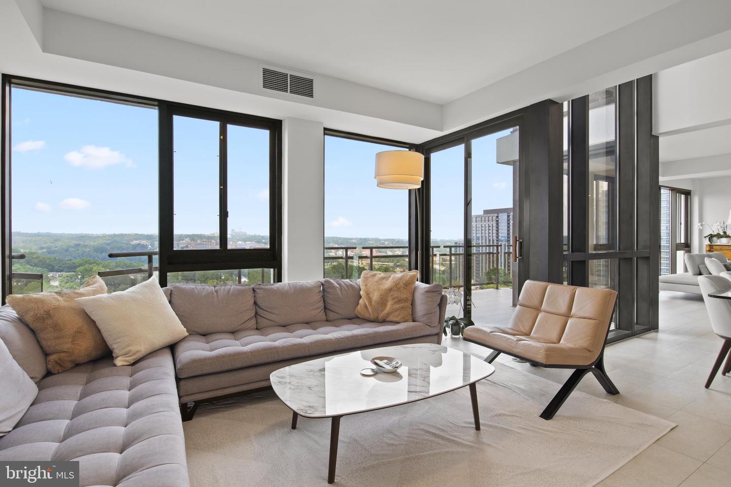 1530 KEY BLVD #1318, ARLINGTON, Virginia 22209, 2 Bedrooms Bedrooms, ,3 BathroomsBathrooms,Residential,For sale,1530 KEY BLVD #1318,VAAR2062098 MLS # VAAR2062098
