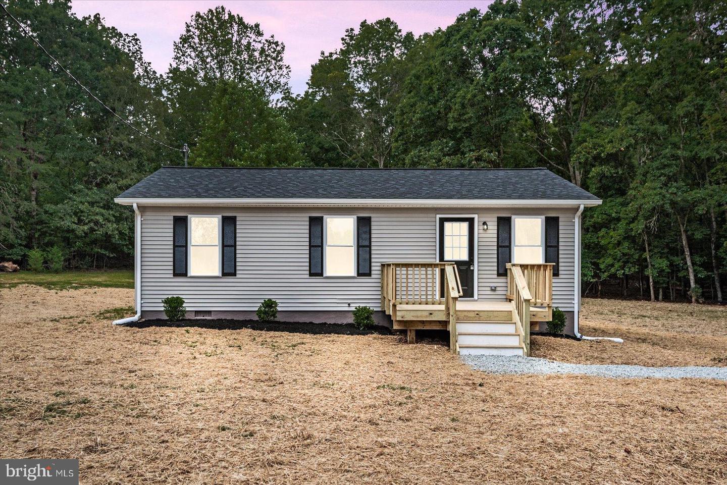 17009 DOUGLAS RD, BARBOURSVILLE, Virginia 22923, 3 Bedrooms Bedrooms, 4 Rooms Rooms,1 BathroomBathrooms,Residential,For sale,17009 DOUGLAS RD,VAOR2010444 MLS # VAOR2010444