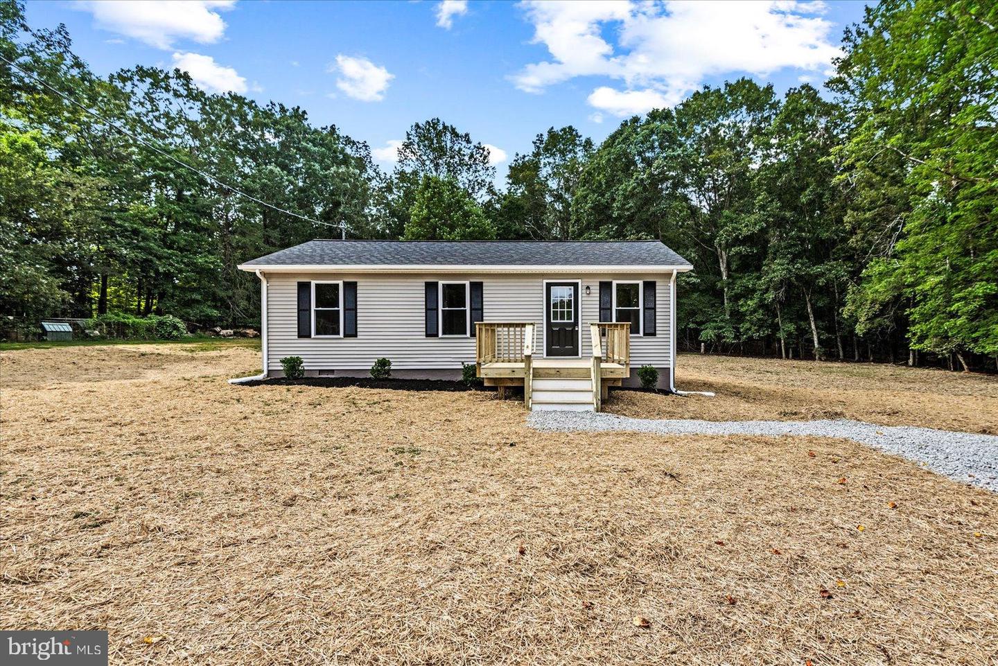 17009 DOUGLAS RD, BARBOURSVILLE, Virginia 22923, 3 Bedrooms Bedrooms, 4 Rooms Rooms,1 BathroomBathrooms,Residential,For sale,17009 DOUGLAS RD,VAOR2010444 MLS # VAOR2010444