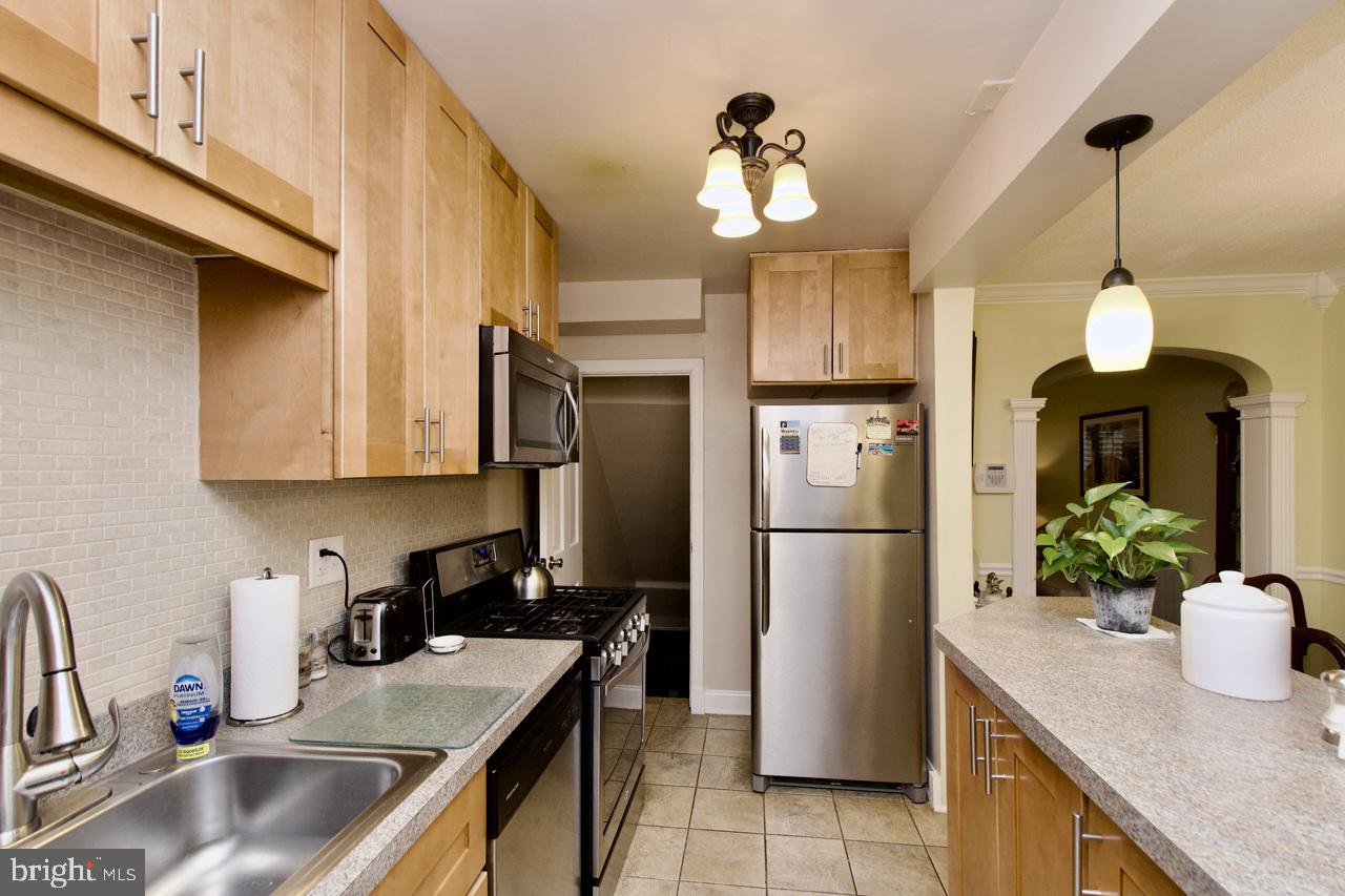 24 CRITTENDEN ST NE, WASHINGTON, District Of Columbia 20011, 2 Bedrooms Bedrooms, ,2 BathroomsBathrooms,Residential,For sale,24 CRITTENDEN ST NE,DCDC2214670 MLS # DCDC2214670