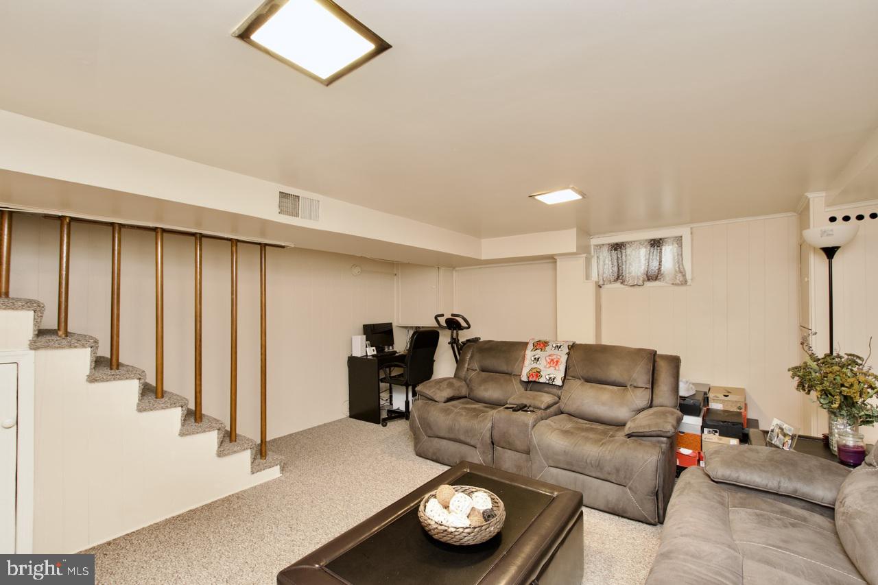 24 CRITTENDEN ST NE, WASHINGTON, District Of Columbia 20011, 2 Bedrooms Bedrooms, ,2 BathroomsBathrooms,Residential,For sale,24 CRITTENDEN ST NE,DCDC2214670 MLS # DCDC2214670