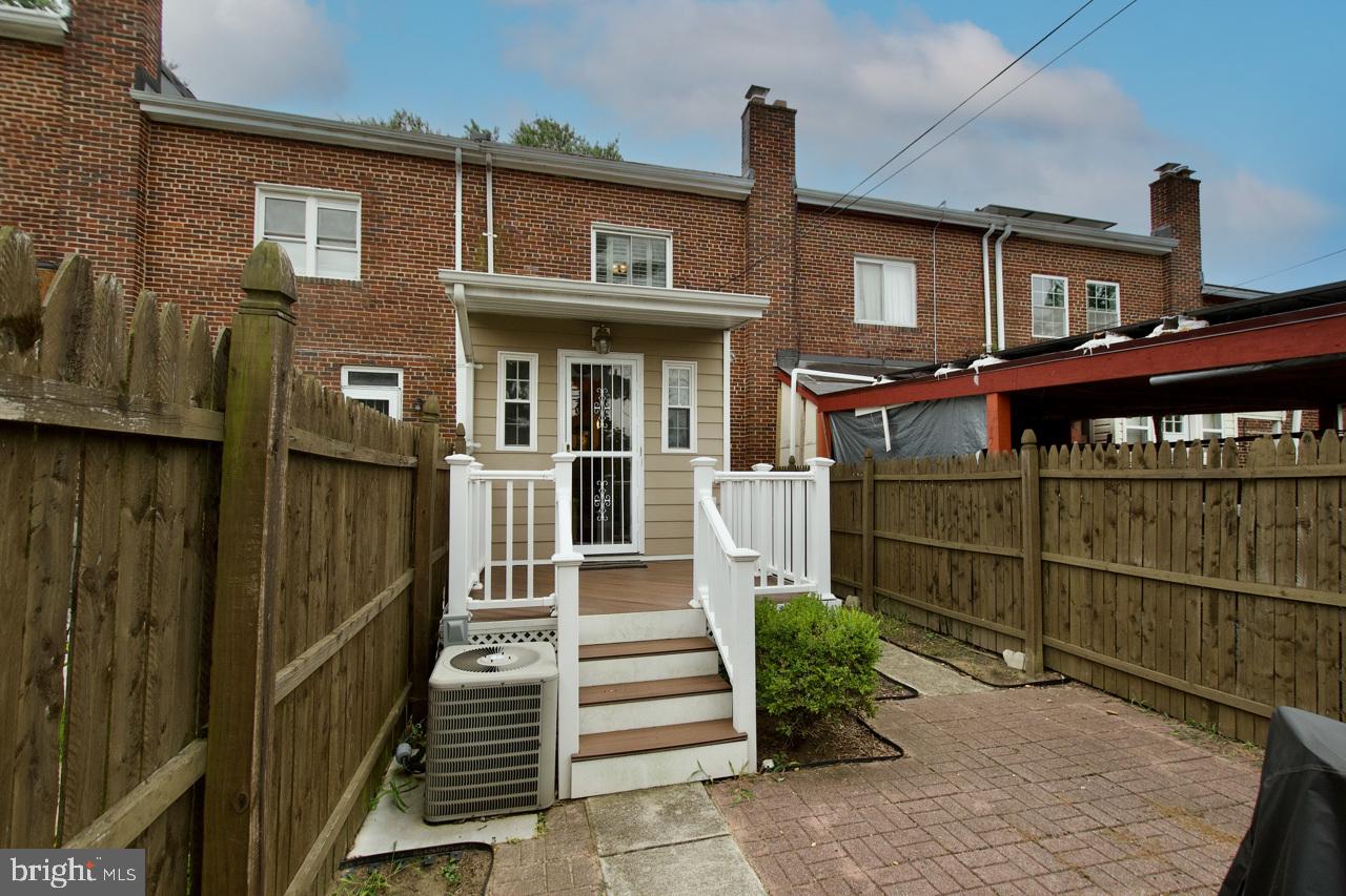 24 CRITTENDEN ST NE, WASHINGTON, District Of Columbia 20011, 2 Bedrooms Bedrooms, ,2 BathroomsBathrooms,Residential,For sale,24 CRITTENDEN ST NE,DCDC2214670 MLS # DCDC2214670