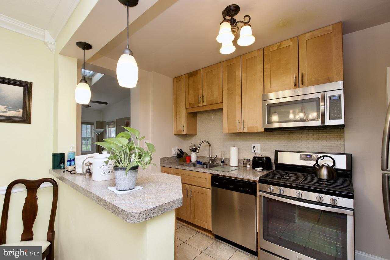24 CRITTENDEN ST NE, WASHINGTON, District Of Columbia 20011, 2 Bedrooms Bedrooms, ,2 BathroomsBathrooms,Residential,For sale,24 CRITTENDEN ST NE,DCDC2214670 MLS # DCDC2214670