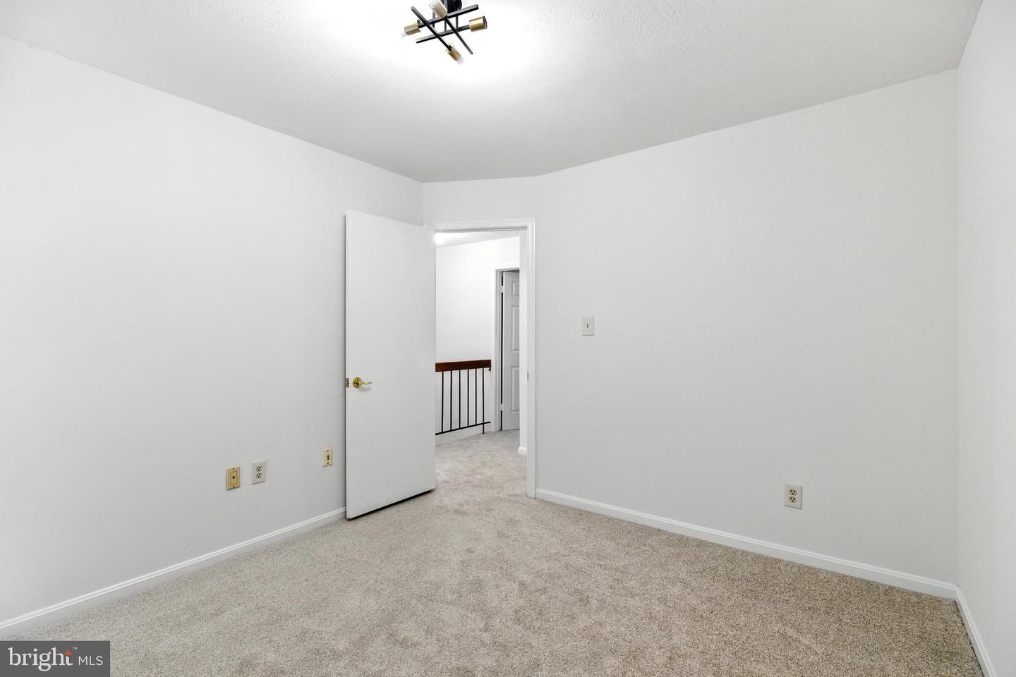 5842 WYE OAK COMMONS CT #21, BURKE, Virginia 22015, 3 Bedrooms Bedrooms, ,2 BathroomsBathrooms,Residential,For sale,5842 WYE OAK COMMONS CT #21,VAFX2260582 MLS # VAFX2260582