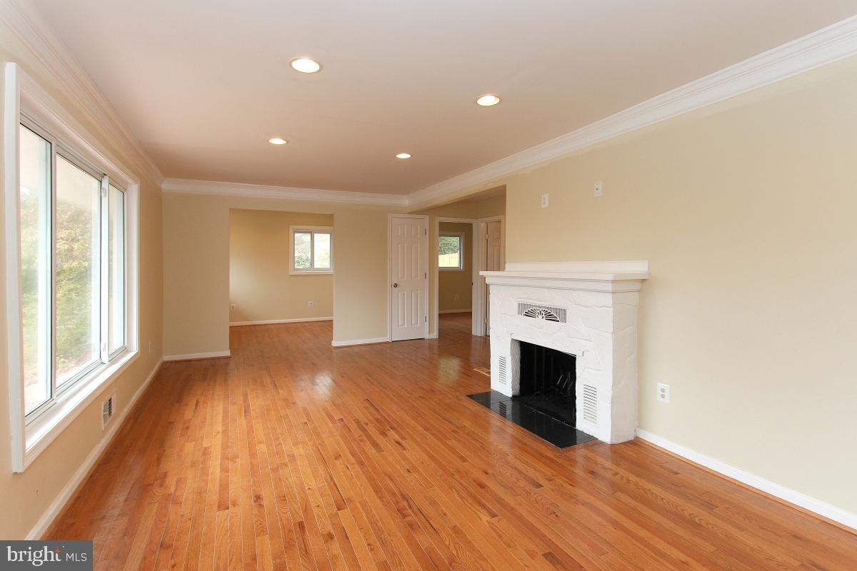 ALEXANDRIA, Virginia 22304, 4 Bedrooms Bedrooms, ,2 BathroomsBathrooms,Residential,For sale,VAAX2048456 MLS # VAAX2048456