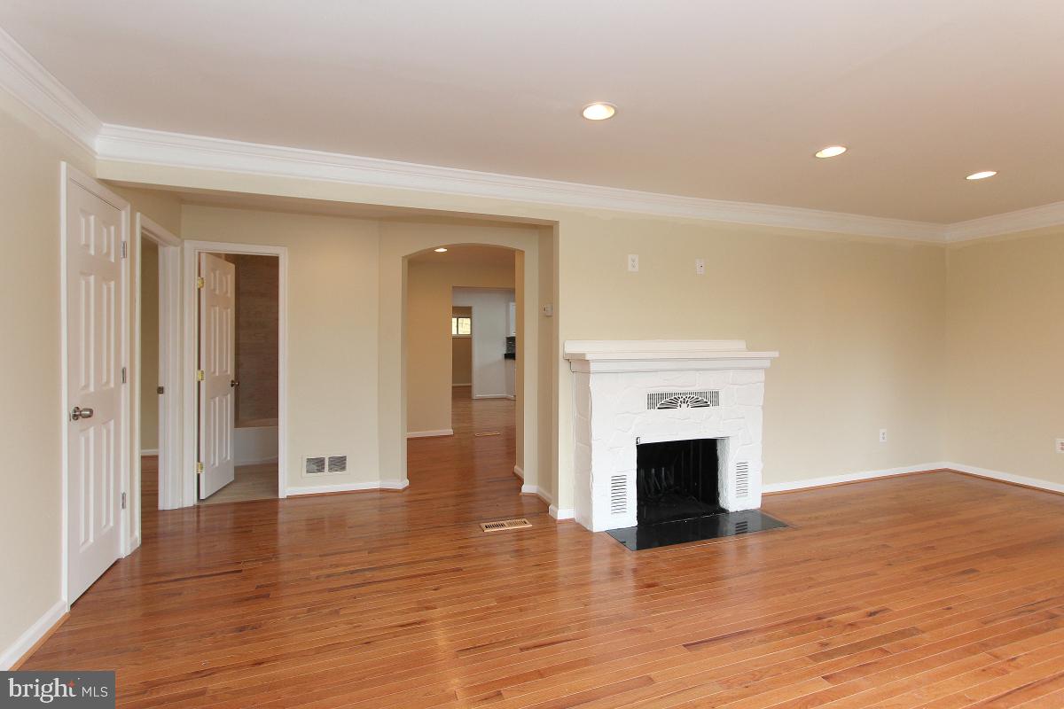 ALEXANDRIA, Virginia 22304, 4 Bedrooms Bedrooms, ,2 BathroomsBathrooms,Residential,For sale,VAAX2048456 MLS # VAAX2048456