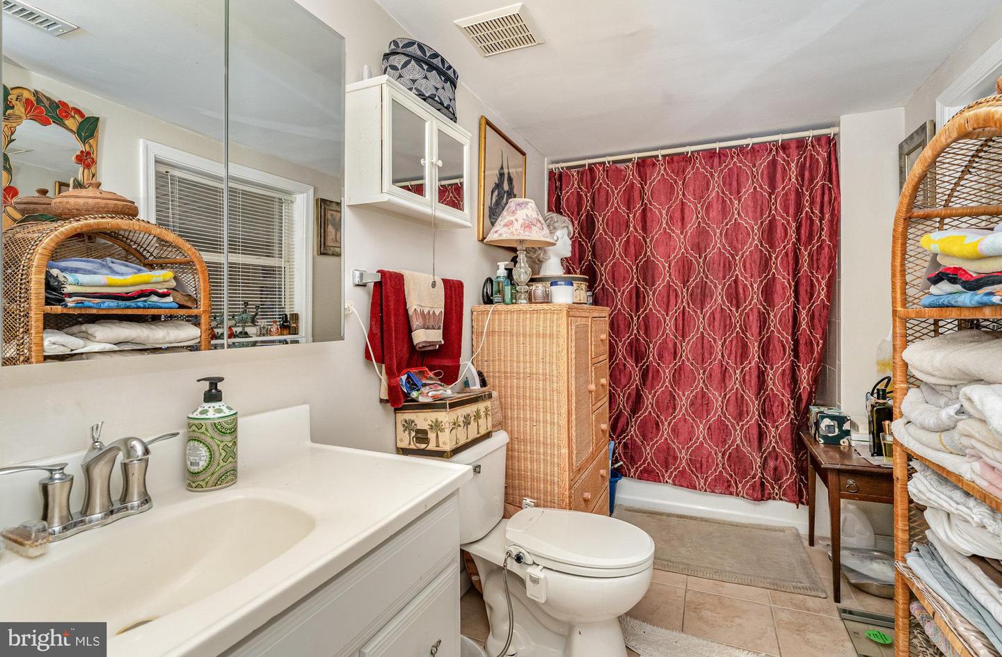 700 LAFAYETTE BLVD, FREDERICKSBURG, Virginia 22401, 4 Bedrooms Bedrooms, ,3 BathroomsBathrooms,Residential,For sale,700 LAFAYETTE BLVD,VAFB2008750 MLS # VAFB2008750