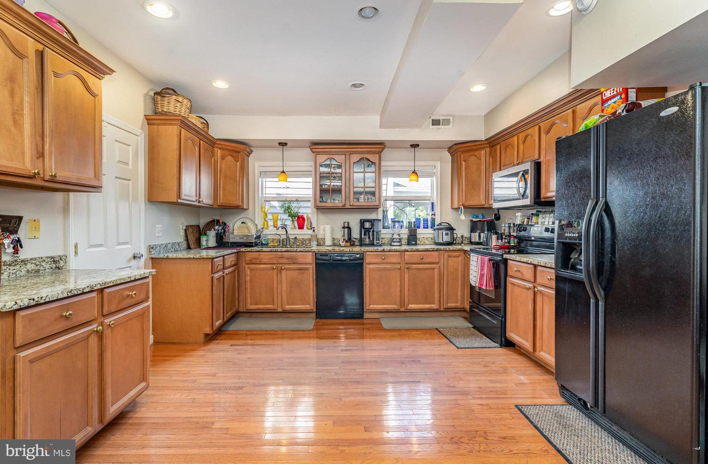 700 LAFAYETTE BLVD, FREDERICKSBURG, Virginia 22401, 4 Bedrooms Bedrooms, ,3 BathroomsBathrooms,Residential,For sale,700 LAFAYETTE BLVD,VAFB2008750 MLS # VAFB2008750