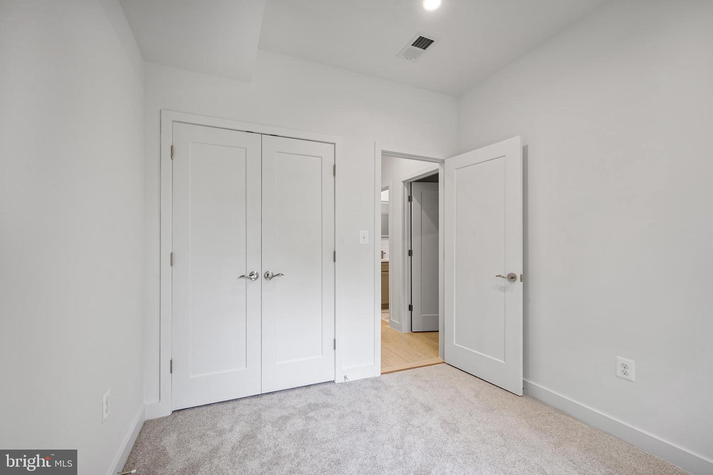 5508 CLAY PL NE, WASHINGTON, District Of Columbia 20019, 5 Bedrooms Bedrooms, ,3 BathroomsBathrooms,Residential,For sale,5508 CLAY PL NE,DCDC2214708 MLS # DCDC2214708