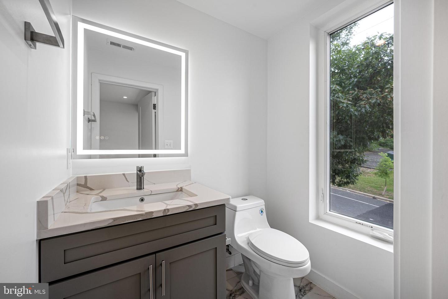 5508 CLAY PL NE, WASHINGTON, District Of Columbia 20019, 5 Bedrooms Bedrooms, ,3 BathroomsBathrooms,Residential,For sale,5508 CLAY PL NE,DCDC2214708 MLS # DCDC2214708
