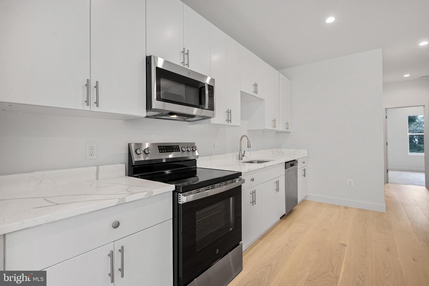 5508 CLAY PL NE, WASHINGTON, District Of Columbia 20019, 5 Bedrooms Bedrooms, ,3 BathroomsBathrooms,Residential,For sale,5508 CLAY PL NE,DCDC2214708 MLS # DCDC2214708