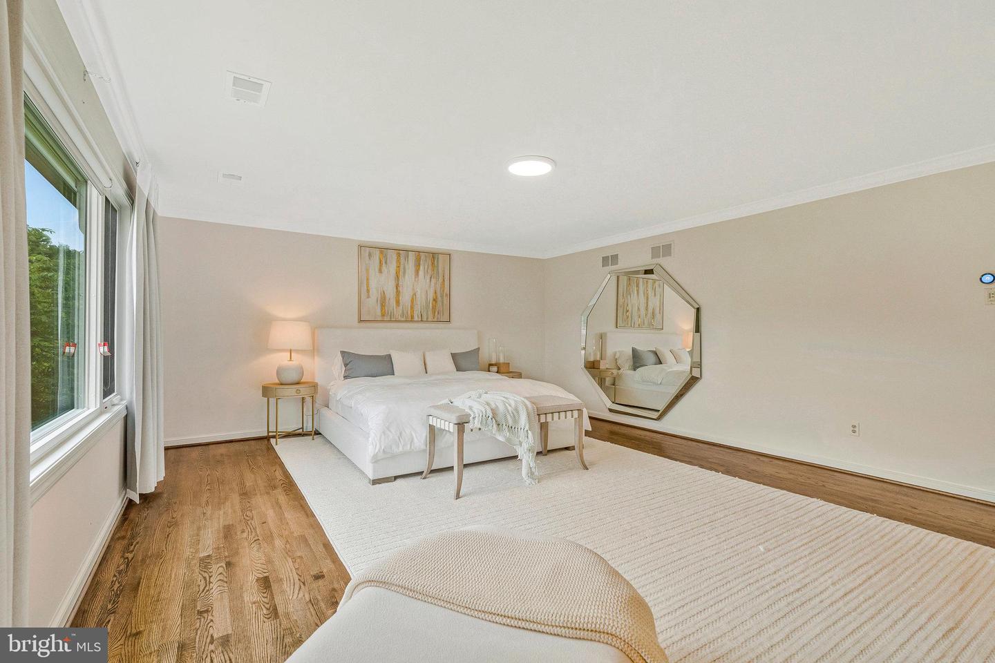 6280 DUNAWAY CT, MCLEAN, Virginia 22101, 5 Bedrooms Bedrooms, ,4 BathroomsBathrooms,Residential,For sale,6280 DUNAWAY CT,VAFX2260666 MLS # VAFX2260666