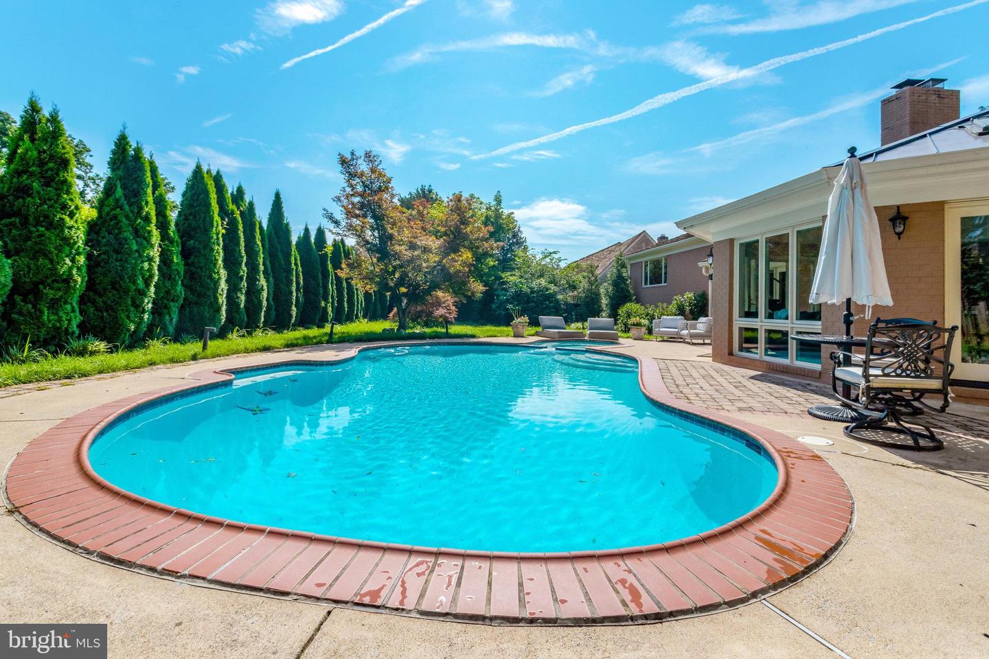 6280 DUNAWAY CT, MCLEAN, Virginia 22101, 5 Bedrooms Bedrooms, ,4 BathroomsBathrooms,Residential,For sale,6280 DUNAWAY CT,VAFX2260666 MLS # VAFX2260666