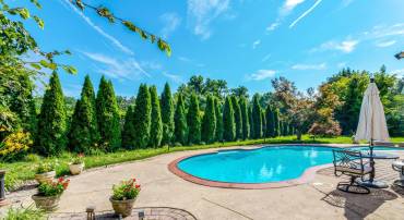 6280 DUNAWAY CT, MCLEAN, Virginia 22101, 5 Bedrooms Bedrooms, ,4 BathroomsBathrooms,Residential,For sale,6280 DUNAWAY CT,VAFX2260666 MLS # VAFX2260666