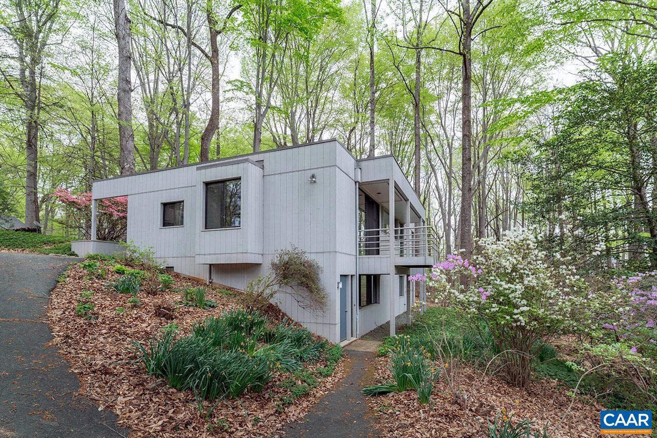1502 HOLLY RD, CHARLOTTESVILLE, Virginia 22901, 3 Bedrooms Bedrooms, ,2 BathroomsBathrooms,Residential,For sale,1502 HOLLY RD,667723 MLS # 667723