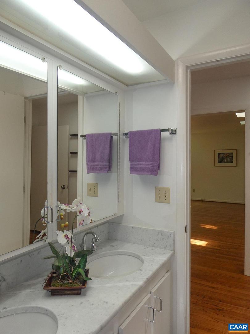 1502 HOLLY RD, CHARLOTTESVILLE, Virginia 22901, 3 Bedrooms Bedrooms, ,2 BathroomsBathrooms,Residential,For sale,1502 HOLLY RD,667723 MLS # 667723