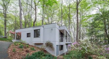 1502 HOLLY RD, CHARLOTTESVILLE, Virginia 22901, 3 Bedrooms Bedrooms, ,2 BathroomsBathrooms,Residential,For sale,1502 HOLLY RD,667723 MLS # 667723