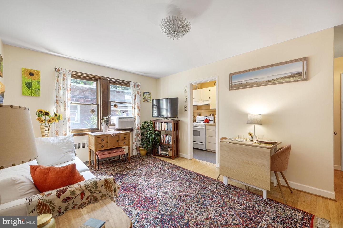 2322 40TH PL NW ##301, WASHINGTON, District Of Columbia 20007, 1 Bedroom Bedrooms, ,1 BathroomBathrooms,Residential,For sale,2322 40TH PL NW ##301,DCDC2214766 MLS # DCDC2214766