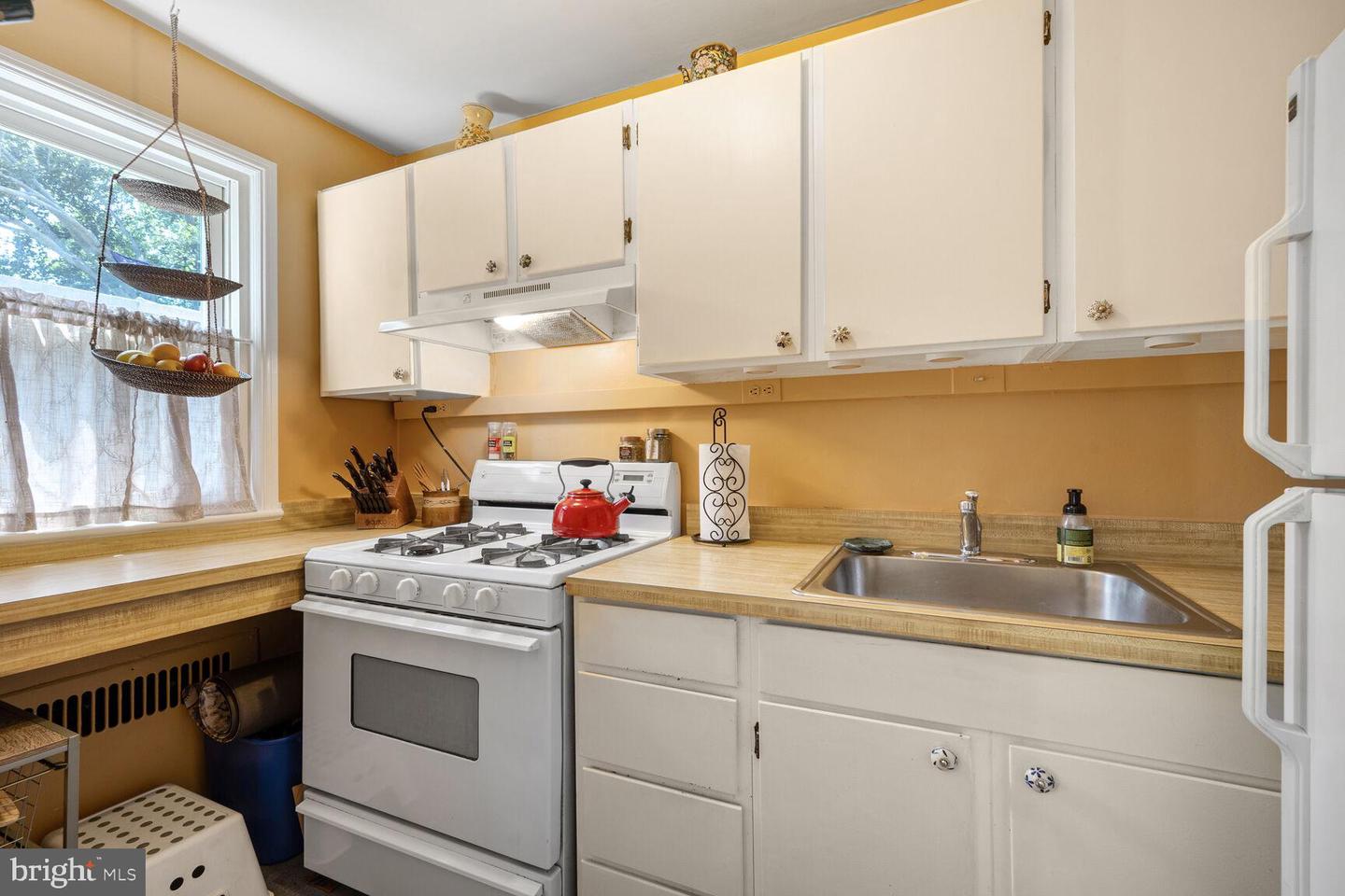 2322 40TH PL NW ##301, WASHINGTON, District Of Columbia 20007, 1 Bedroom Bedrooms, ,1 BathroomBathrooms,Residential,For sale,2322 40TH PL NW ##301,DCDC2214766 MLS # DCDC2214766