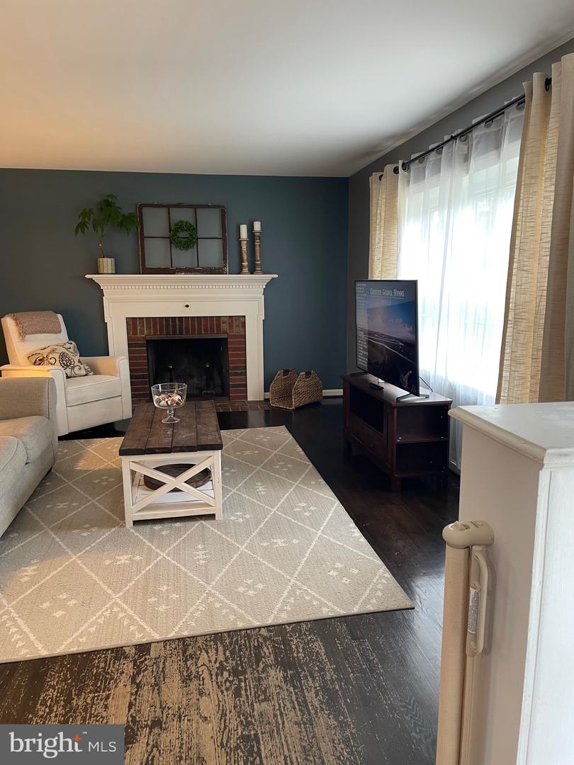 210 RIDGEMORE ST, FREDERICKSBURG, Virginia 22405, 3 Bedrooms Bedrooms, ,2 BathroomsBathrooms,Residential,For sale,210 RIDGEMORE ST,VAST2041742 MLS # VAST2041742