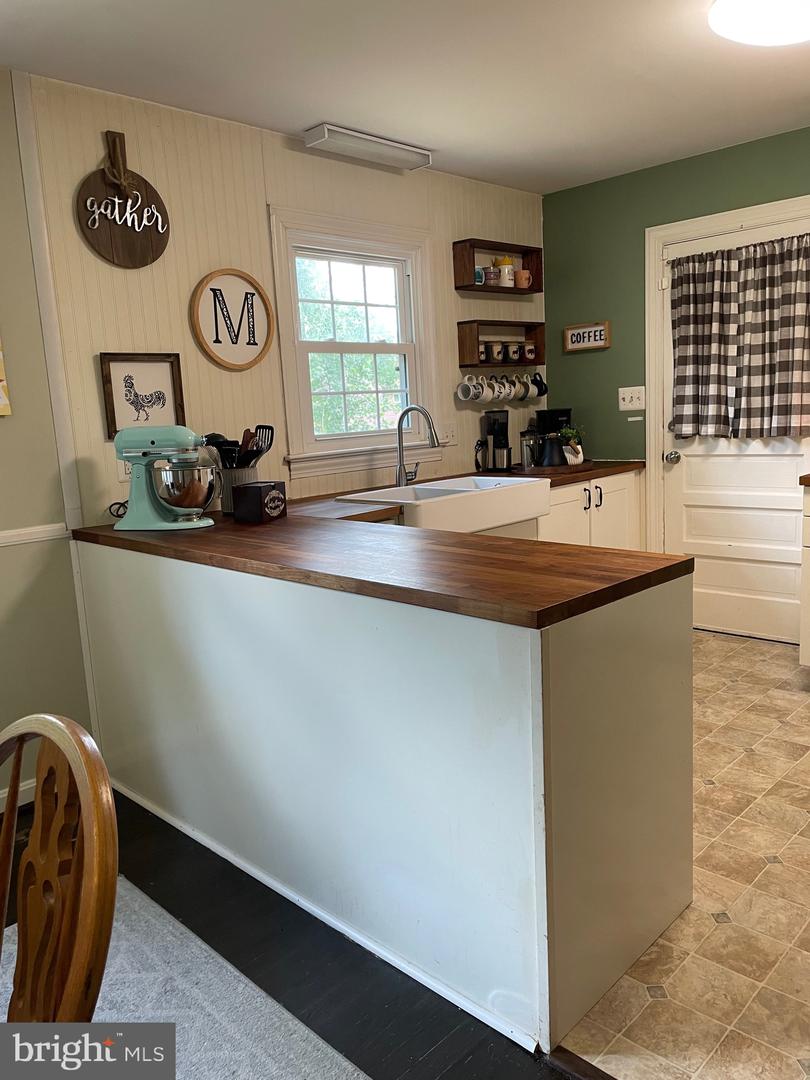 210 RIDGEMORE ST, FREDERICKSBURG, Virginia 22405, 3 Bedrooms Bedrooms, ,2 BathroomsBathrooms,Residential,For sale,210 RIDGEMORE ST,VAST2041742 MLS # VAST2041742
