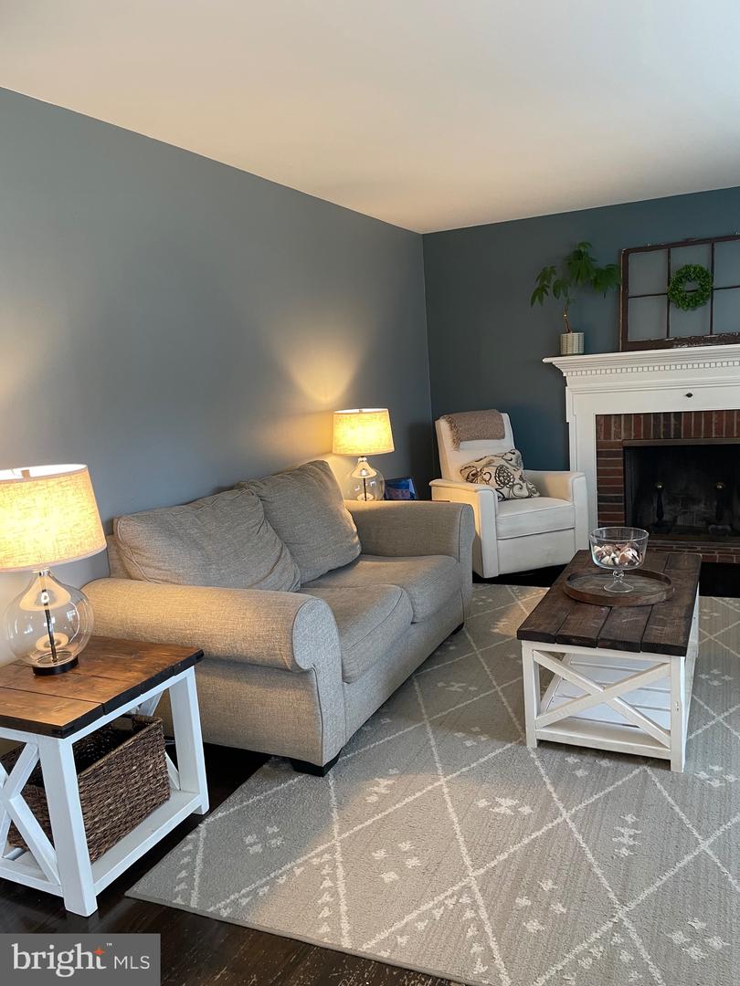 210 RIDGEMORE ST, FREDERICKSBURG, Virginia 22405, 3 Bedrooms Bedrooms, ,2 BathroomsBathrooms,Residential,For sale,210 RIDGEMORE ST,VAST2041742 MLS # VAST2041742