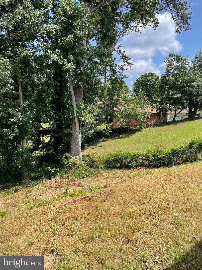 210 RIDGEMORE ST, FREDERICKSBURG, Virginia 22405, 3 Bedrooms Bedrooms, ,2 BathroomsBathrooms,Residential,For sale,210 RIDGEMORE ST,VAST2041742 MLS # VAST2041742
