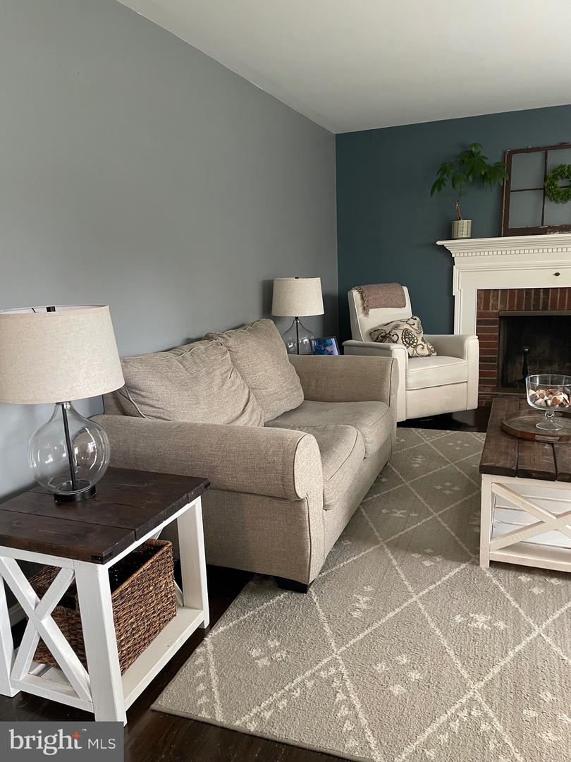 210 RIDGEMORE ST, FREDERICKSBURG, Virginia 22405, 3 Bedrooms Bedrooms, ,2 BathroomsBathrooms,Residential,For sale,210 RIDGEMORE ST,VAST2041742 MLS # VAST2041742