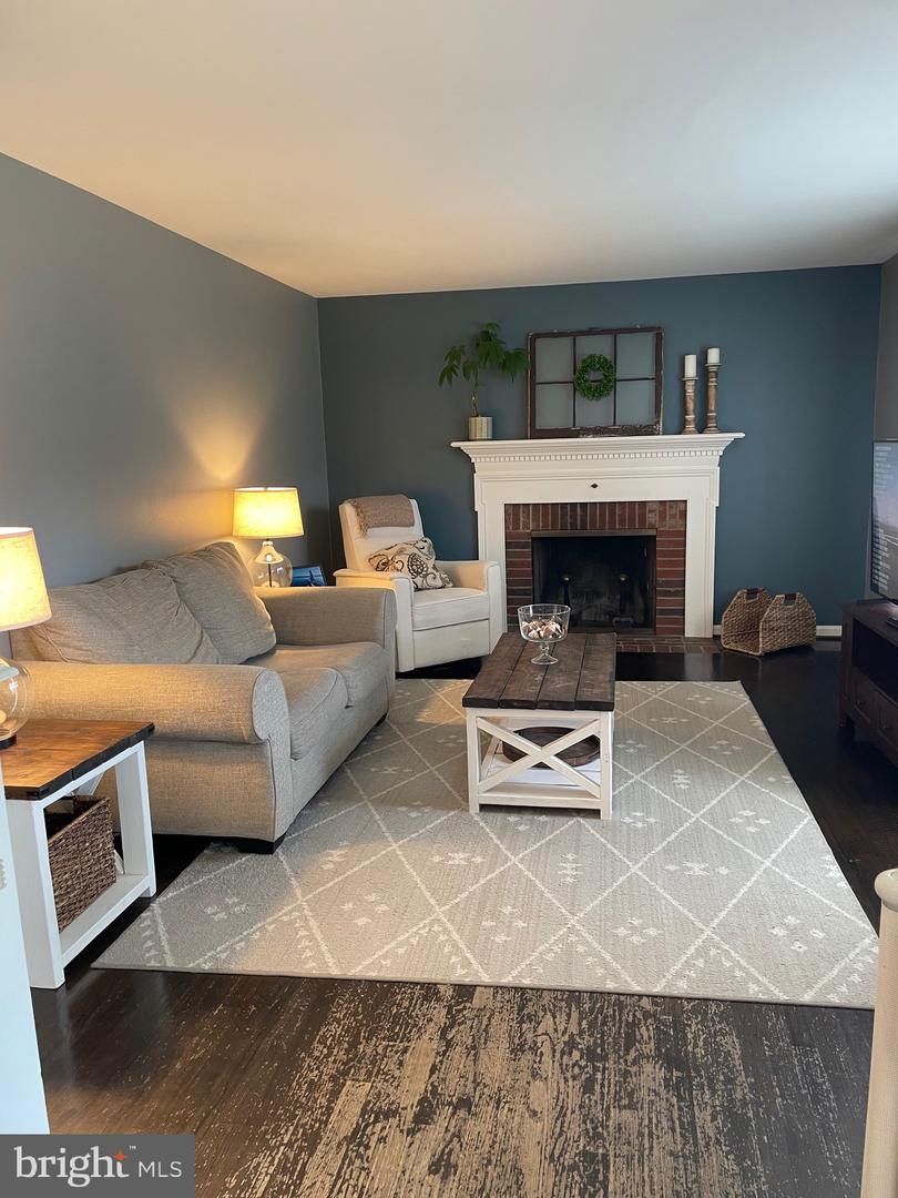 210 RIDGEMORE ST, FREDERICKSBURG, Virginia 22405, 3 Bedrooms Bedrooms, ,2 BathroomsBathrooms,Residential,For sale,210 RIDGEMORE ST,VAST2041742 MLS # VAST2041742