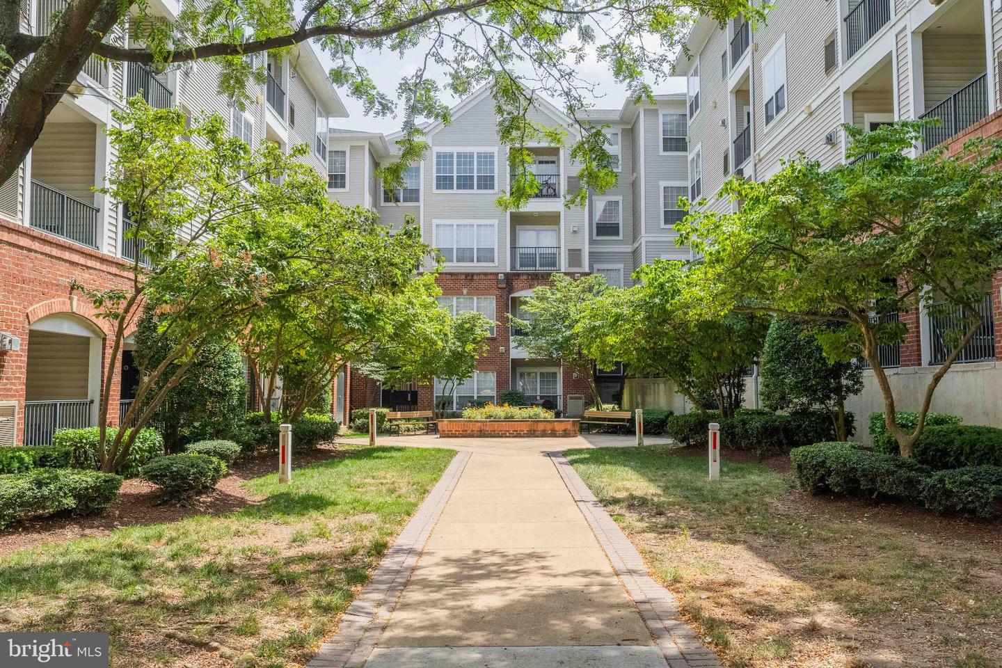 4860 EISENHOWER AVE #482, ALEXANDRIA, Virginia 22304, 1 Bedroom Bedrooms, ,1 BathroomBathrooms,Residential,For sale,4860 EISENHOWER AVE #482,VAAX2048512 MLS # VAAX2048512