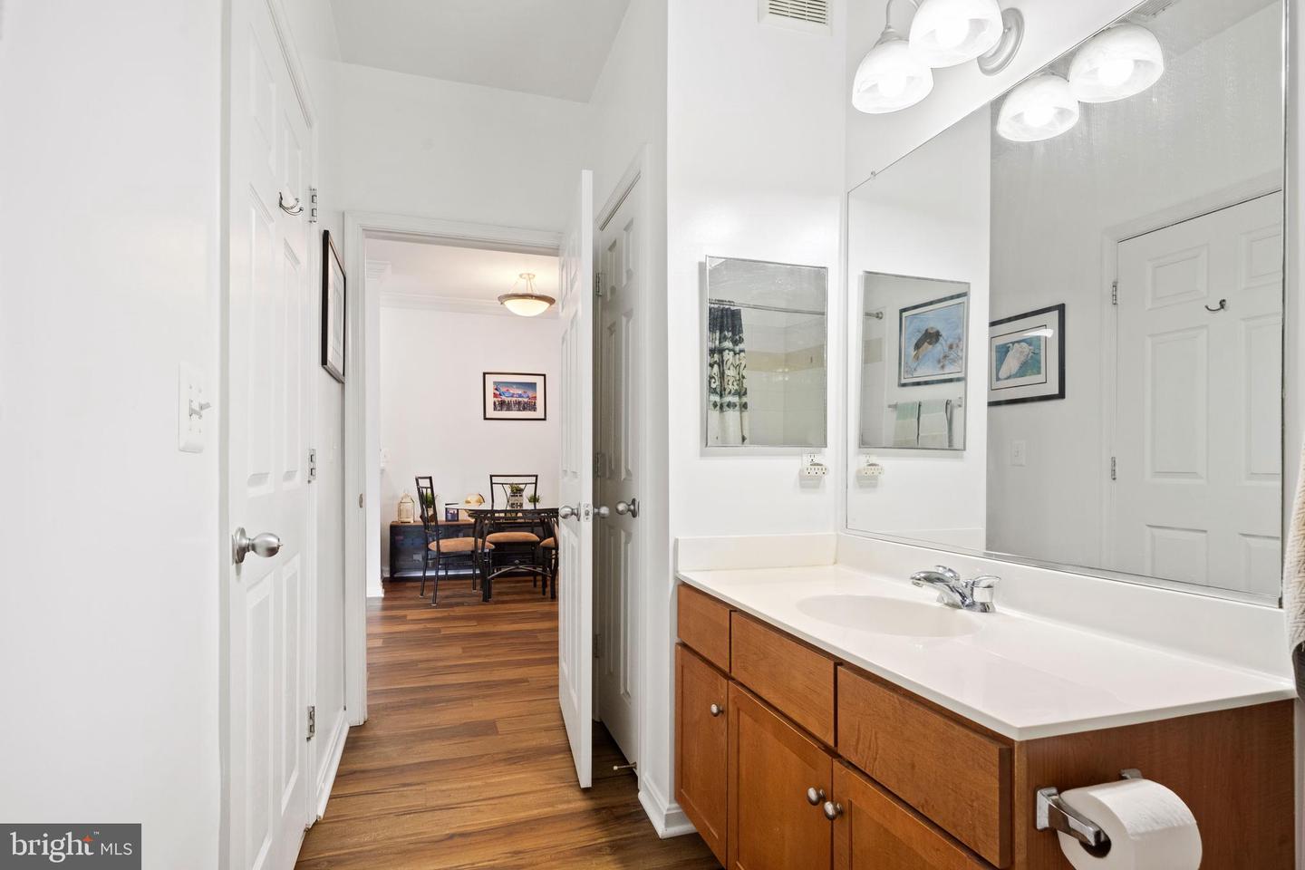 4860 EISENHOWER AVE #482, ALEXANDRIA, Virginia 22304, 1 Bedroom Bedrooms, ,1 BathroomBathrooms,Residential,For sale,4860 EISENHOWER AVE #482,VAAX2048512 MLS # VAAX2048512