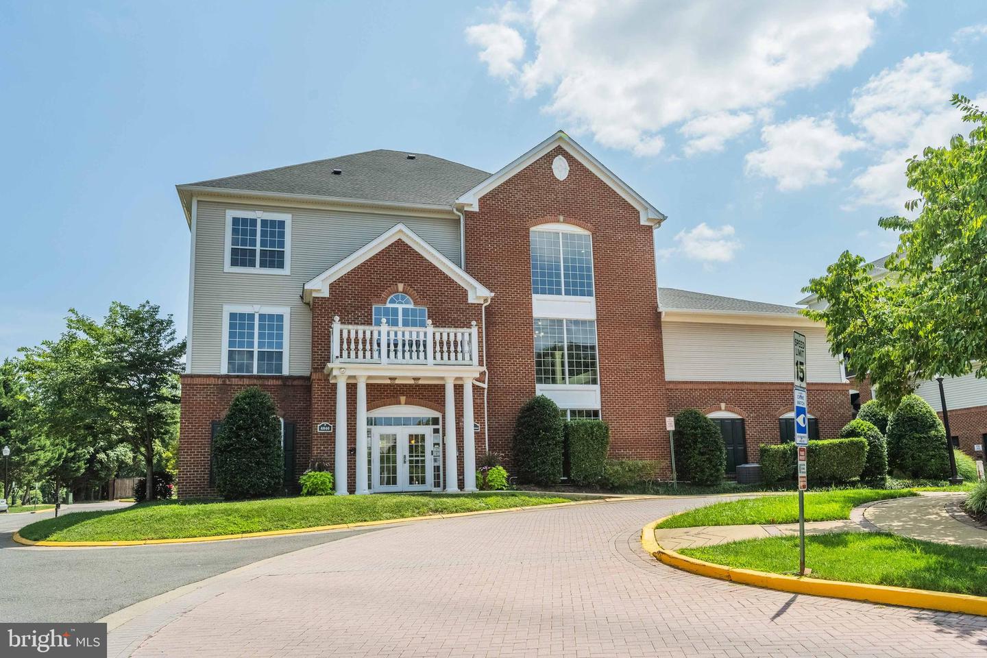 4860 EISENHOWER AVE #482, ALEXANDRIA, Virginia 22304, 1 Bedroom Bedrooms, ,1 BathroomBathrooms,Residential,For sale,4860 EISENHOWER AVE #482,VAAX2048512 MLS # VAAX2048512