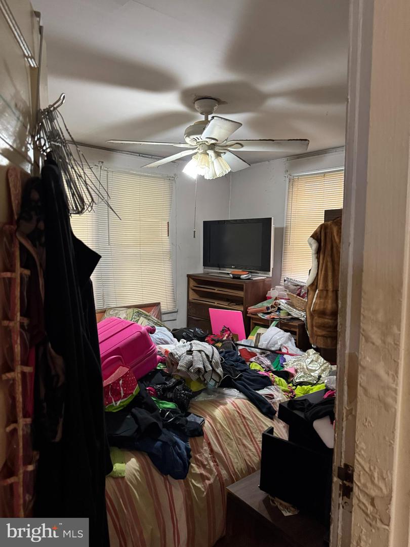 2874 PERRY ST NE, WASHINGTON, District Of Columbia 20018, 2 Bedrooms Bedrooms, 7 Rooms Rooms,2 BathroomsBathrooms,Residential,For sale,2874 PERRY ST NE,DCDC2214846 MLS # DCDC2214846