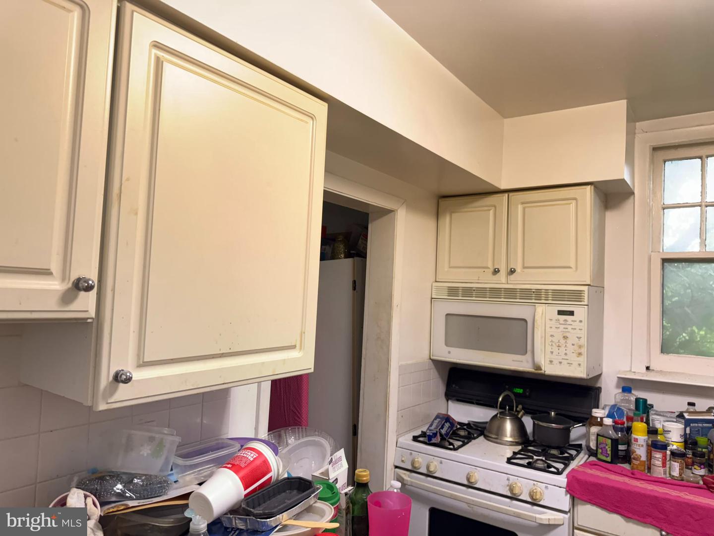 2874 PERRY ST NE, WASHINGTON, District Of Columbia 20018, 2 Bedrooms Bedrooms, 7 Rooms Rooms,2 BathroomsBathrooms,Residential,For sale,2874 PERRY ST NE,DCDC2214846 MLS # DCDC2214846