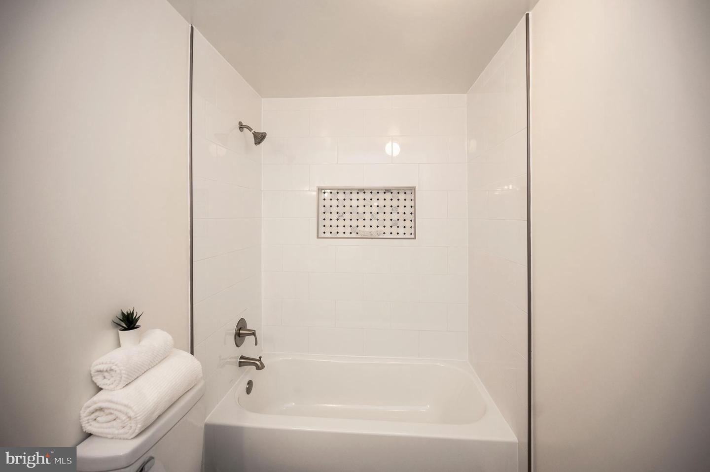 1118 PREDDY CREEK RD, BARBOURSVILLE, Virginia 22923, 3 Bedrooms Bedrooms, 9 Rooms Rooms,2 BathroomsBathrooms,Residential,For sale,1118 PREDDY CREEK RD,VAGR2000748 MLS # VAGR2000748