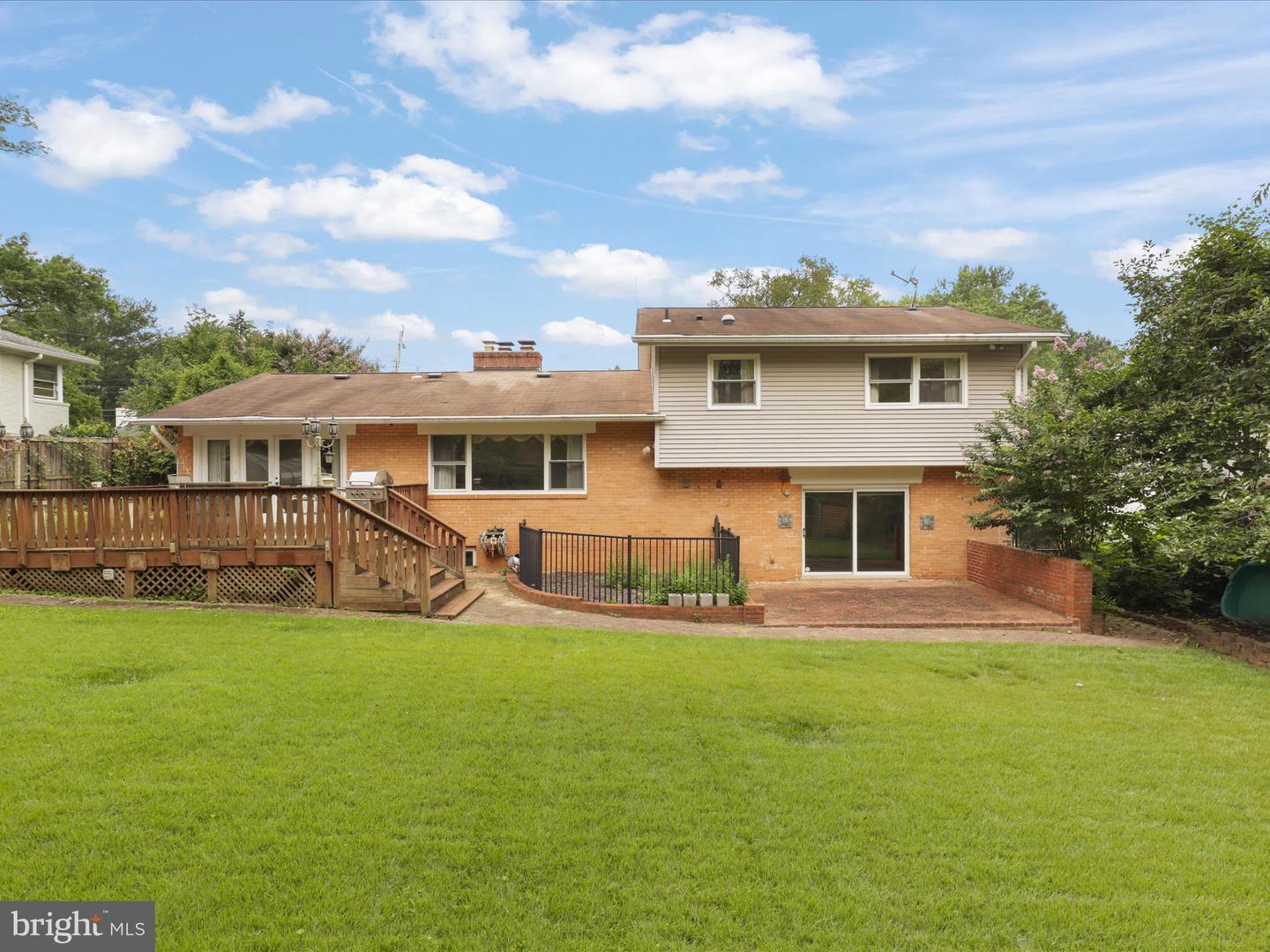 6170 HARDY DR, MCLEAN, Virginia 22101, 3 Bedrooms Bedrooms, ,3 BathroomsBathrooms,Residential,For sale,6170 HARDY DR,VAFX2260758 MLS # VAFX2260758
